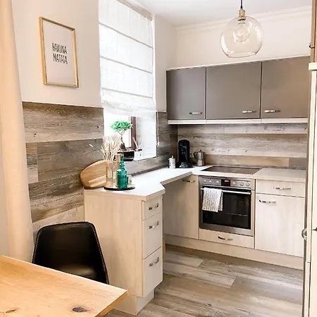 New Deluxe In Quiet Back House *