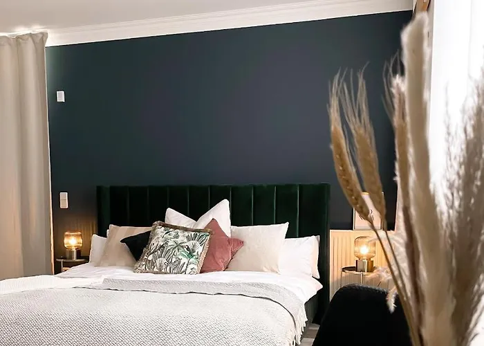 New Deluxe In Quiet Back House